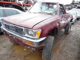 1991 TOYOTA PICK UP STD CAB DLX MAROON 2.4 AT 4WD Z21317